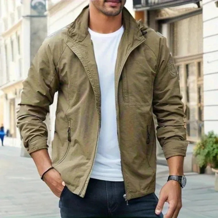 Men’s Winter Cargo Jacket with Zipper Closure and Multiple Pockets