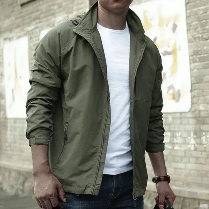 Men’s Winter Cargo Jacket with Zipper Closure and Multiple Pockets