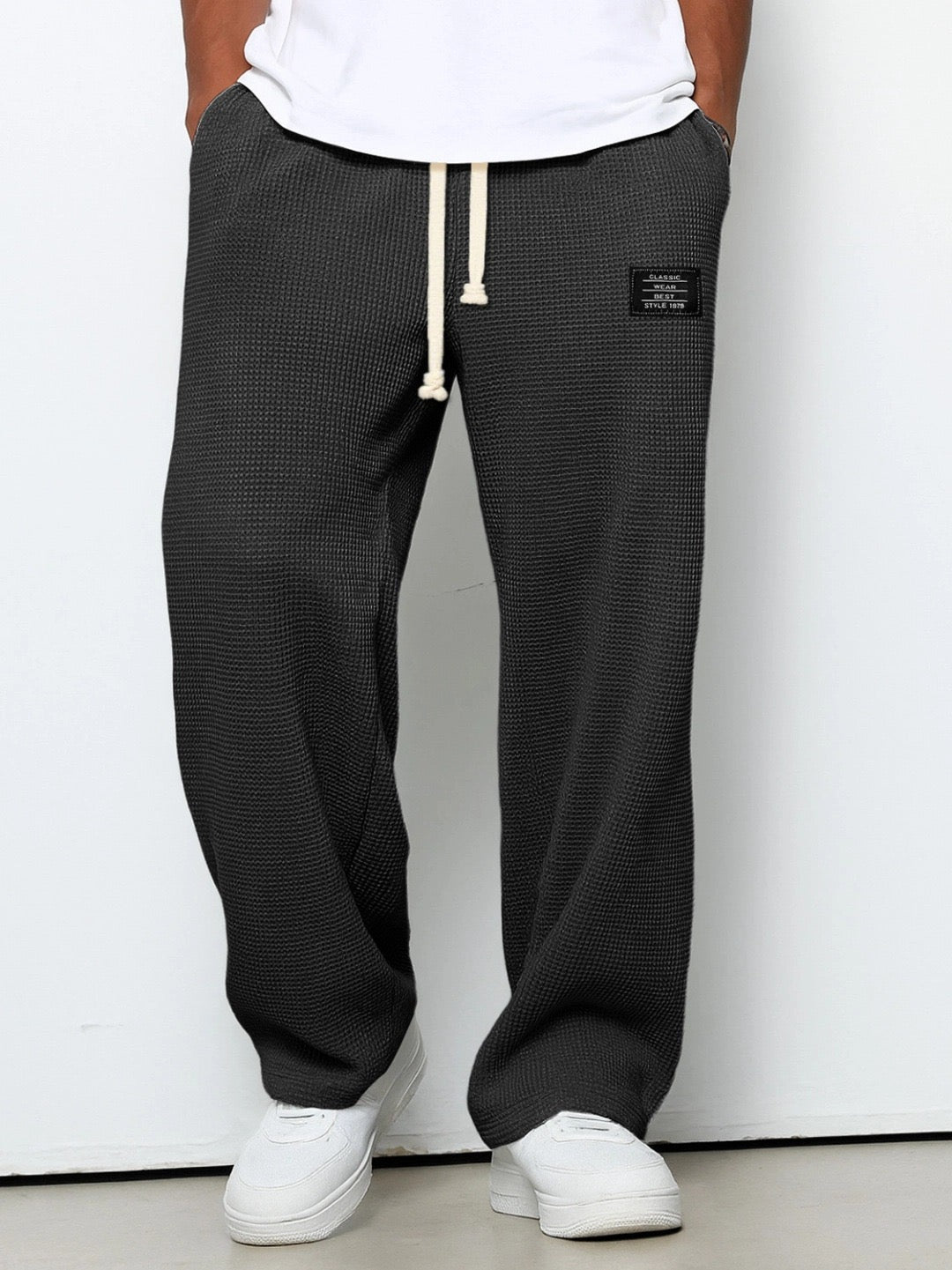 Men’s Joggers with Adjustable Waistband and Wide Leg Design