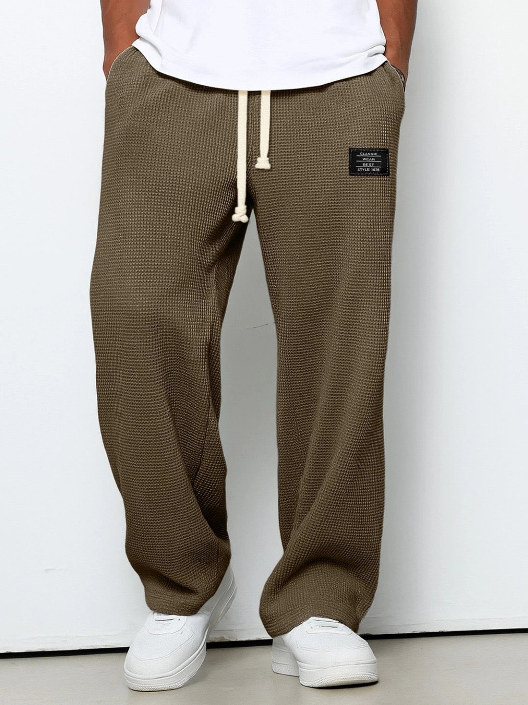Men’s Joggers with Adjustable Waistband and Wide Leg Design