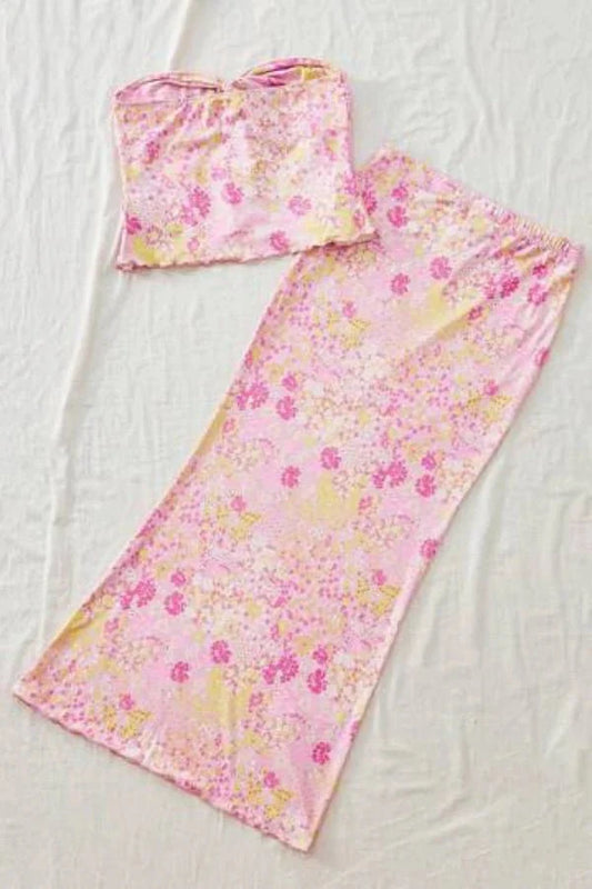 Women’s Two-Piece Floral Set with Matching Top and Bottom