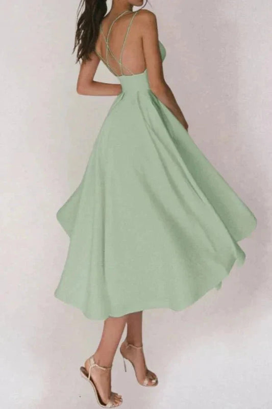 Women’s V-neck Dress with Adjustable Straps and Stylish Design